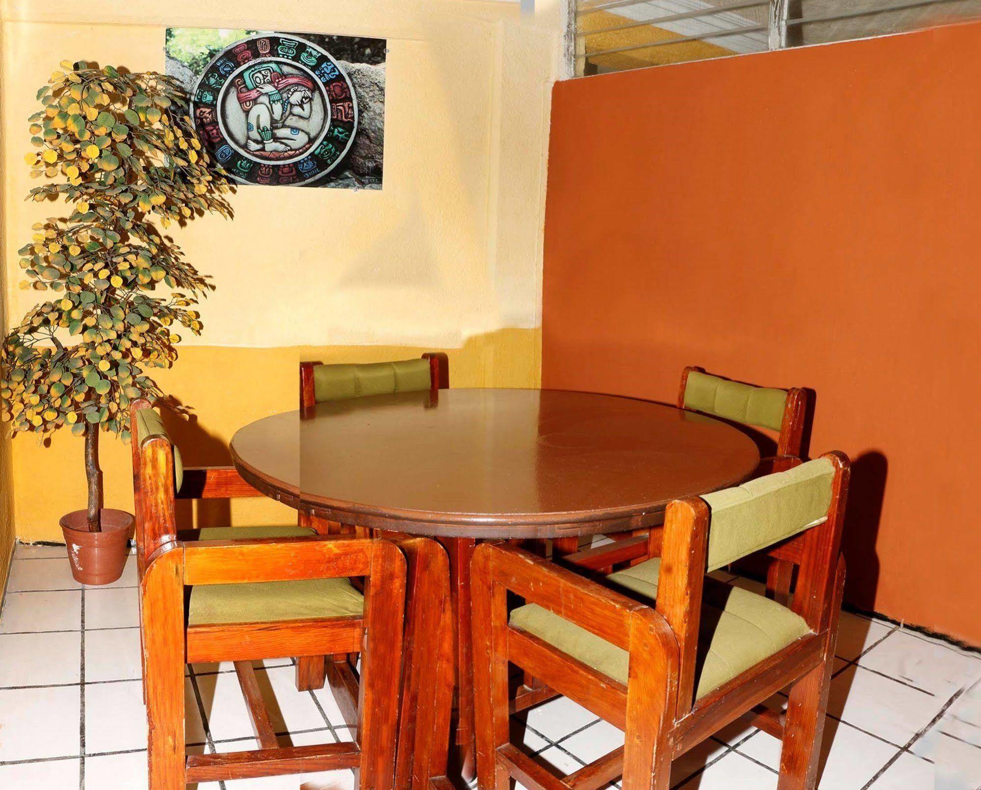Hotel Suites Elia Noemi Merida Ngoại thất bức ảnh