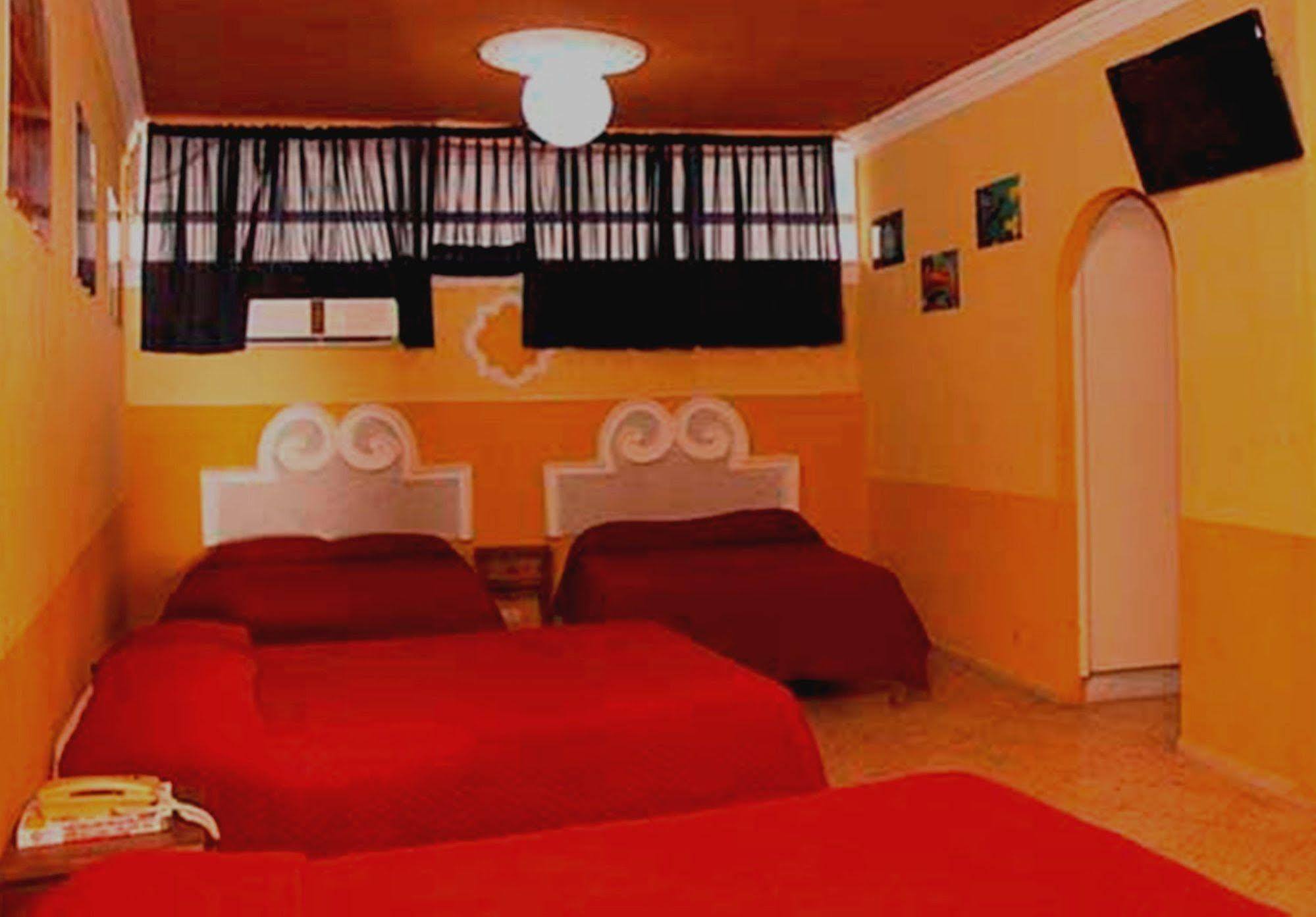 Hotel Suites Elia Noemi Merida Ngoại thất bức ảnh