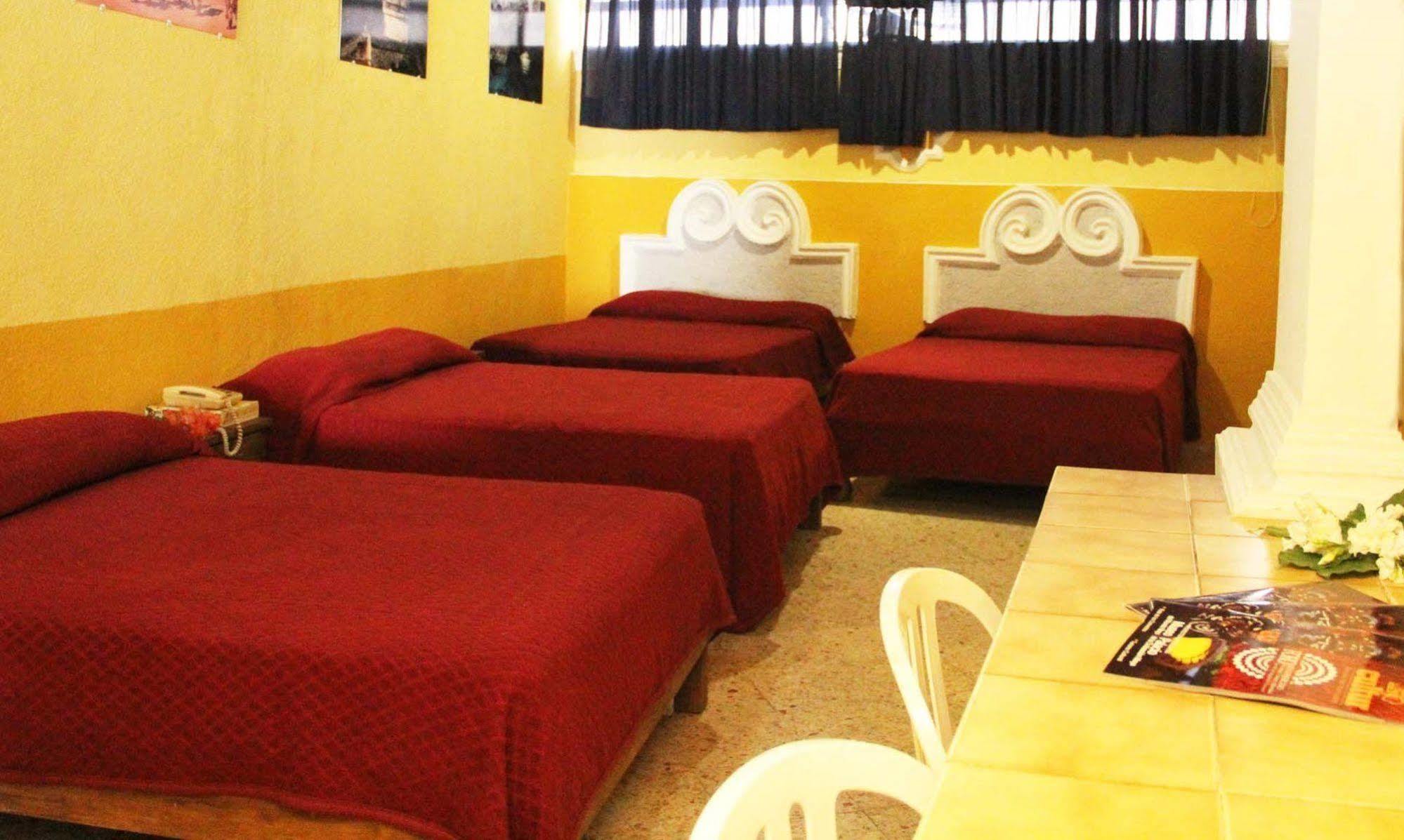 Hotel Suites Elia Noemi Merida Ngoại thất bức ảnh